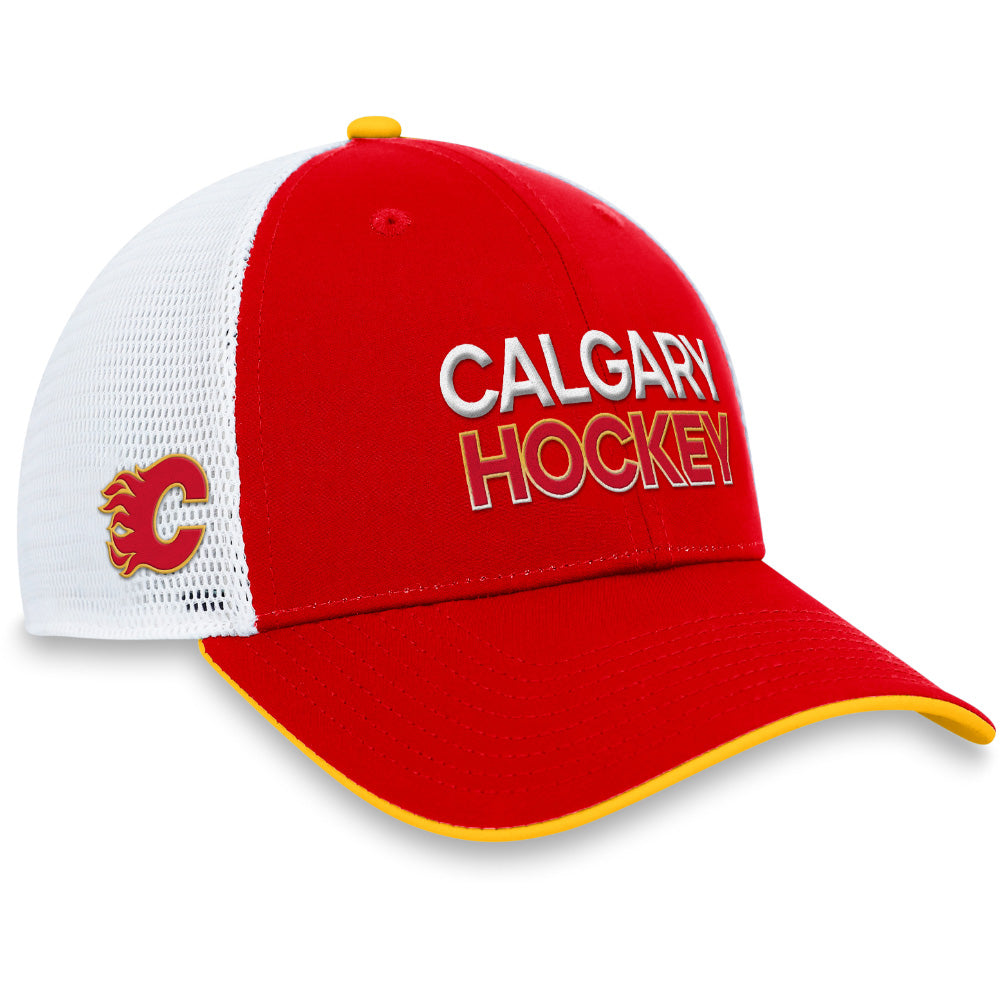 FANATICS CALGARY FLAMES AUTHENTIC PRO RINK STRUCTURED TRUCKER HAT