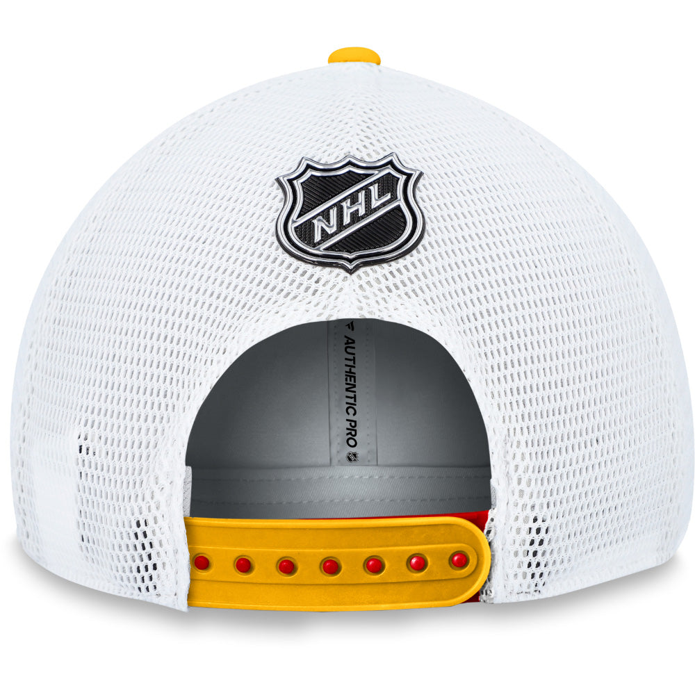 FANATICS CALGARY FLAMES AUTHENTIC PRO RINK STRUCTURED TRUCKER HAT