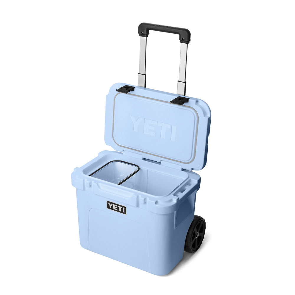 YETI ROADIE 32 BIG SKY BLUE COOLER