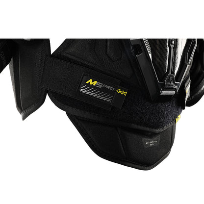 BAUER SUPREME M5PRO JUNIOR HOCKEY SHOULDER PADS