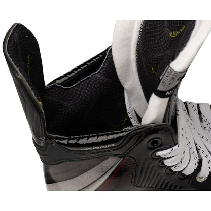 BAUER VAPOR FLY40 INTERMEDIATE HOCKEY SKATES