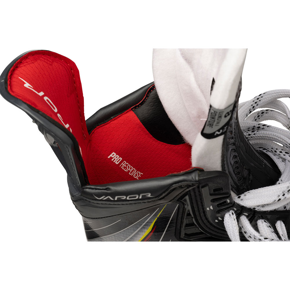 BAUER VAPOR FLYPRO INTERMEDIATE HOCKEY SKATES