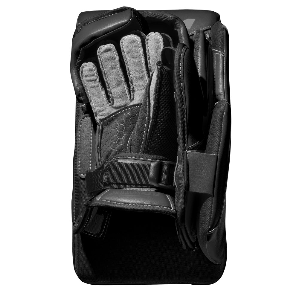 CCM PHENOM JUNIOR GOALIE BLOCKER