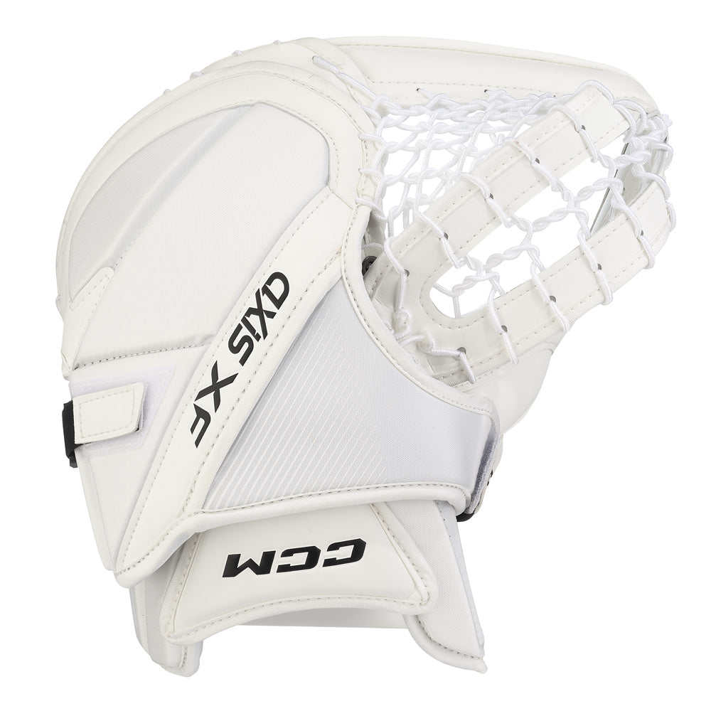 CCM AXIS XF SENIOR GOALIE CATCHER