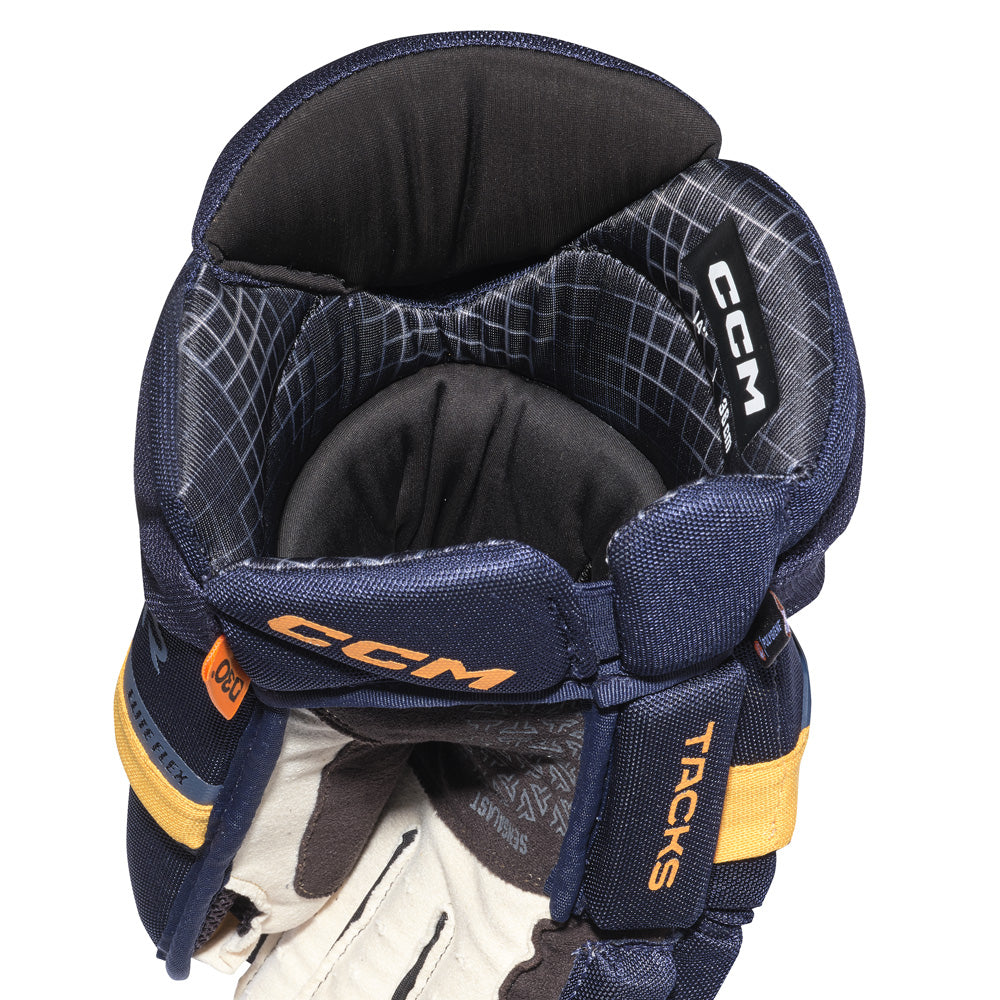 CCM Tacks XR Junior Hockey Gloves