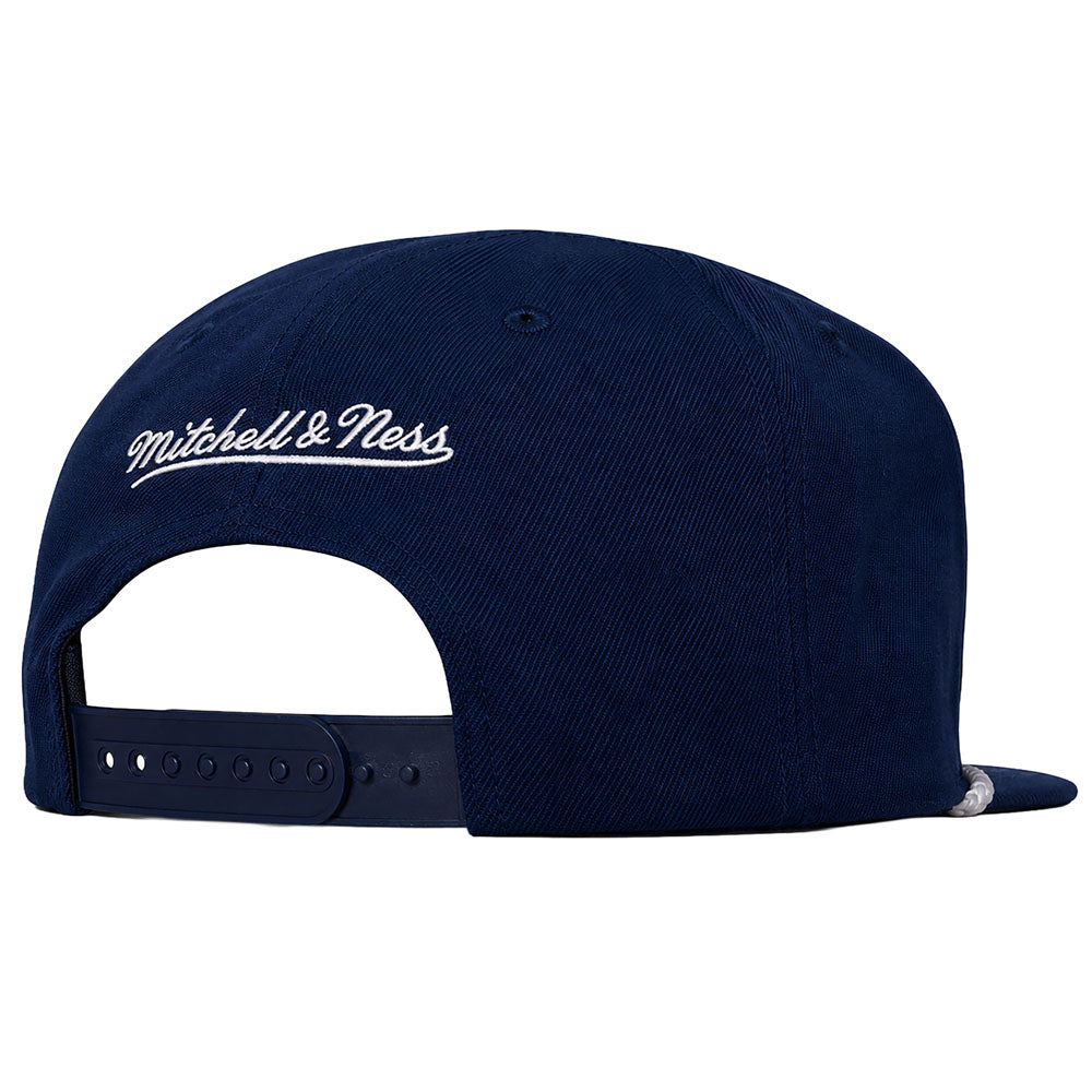 Mitchell & Ness Montreal Canadiens Ascend Navy Snapback Hat