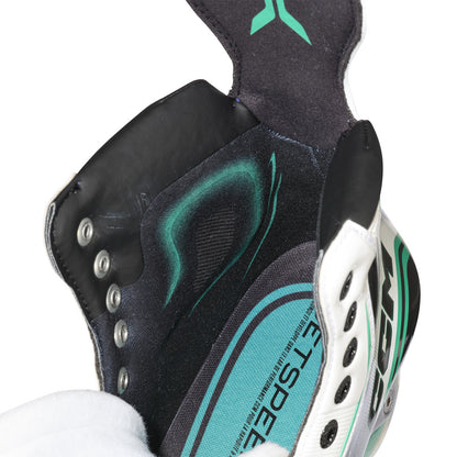 CCM Jetspeed 890 Intermediate Roller Skates
