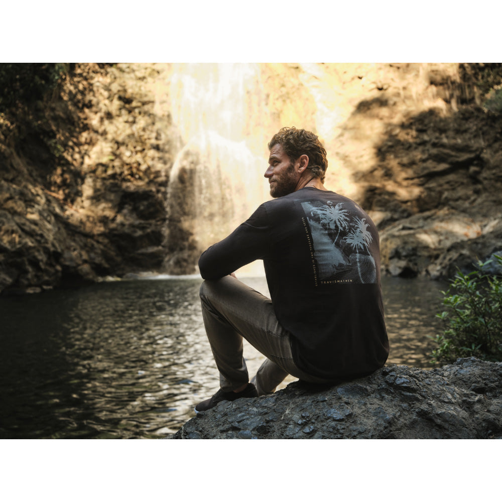TRAVISMATHEW LAGUNA SHADE BLACK T-SHIRT