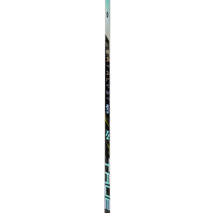 TRUE CATALYST 9X3 INTERMEDIATE HOCKEY STICK