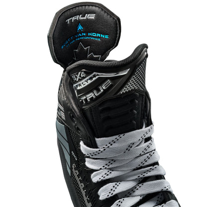 TRUE CATALYST 9X4 INTERMEDIATE HOCKEY SKATES