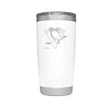 YETI RAMBLER 20 OZ TUMBLER PENGUINS - WHITE