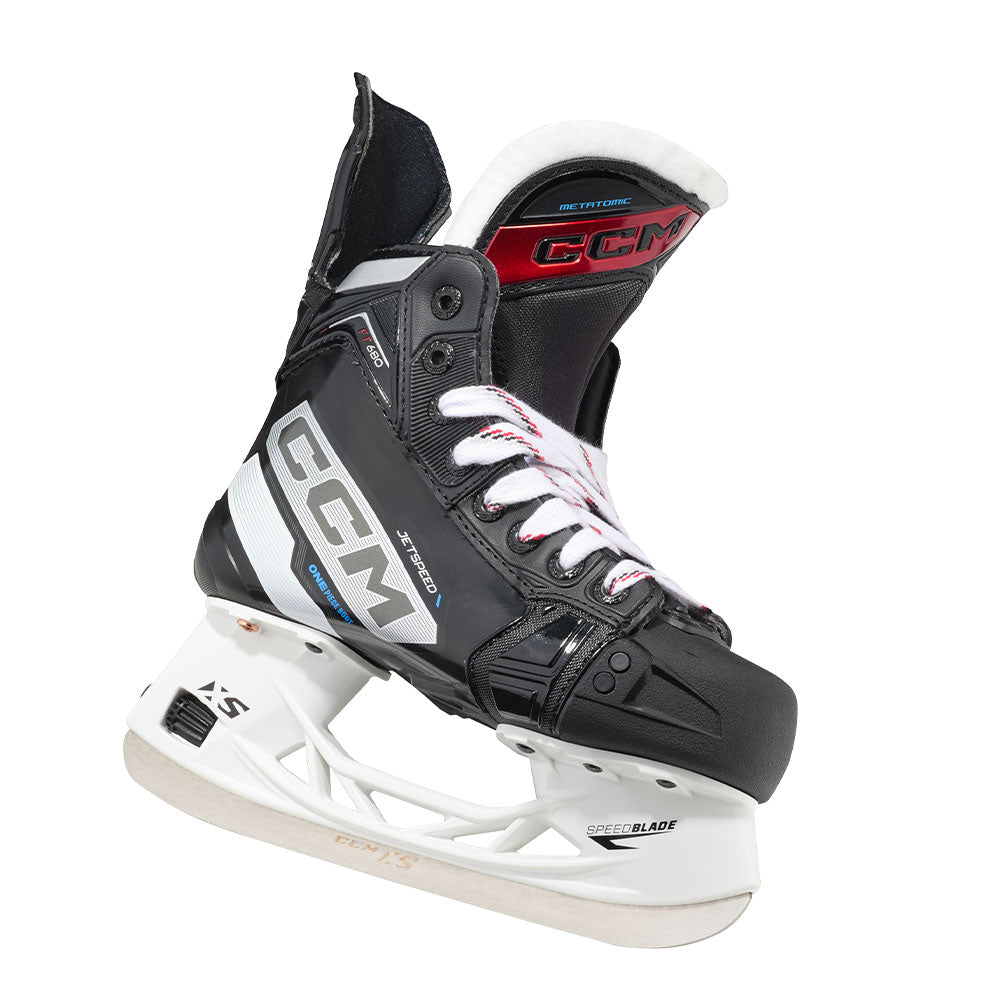 CCM JETSPEED FT680 JUNIOR HOCKEY SKATES